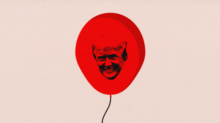 An inflation balloon with Trump on it